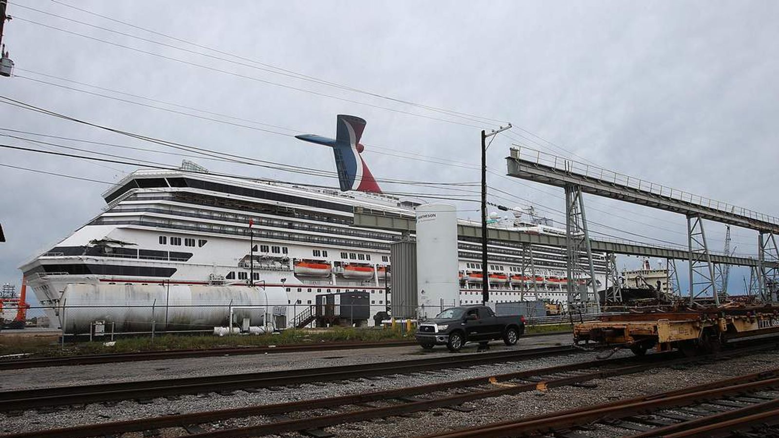 Carnival Cruise Ship Breaks Free In High Winds US News Sky News