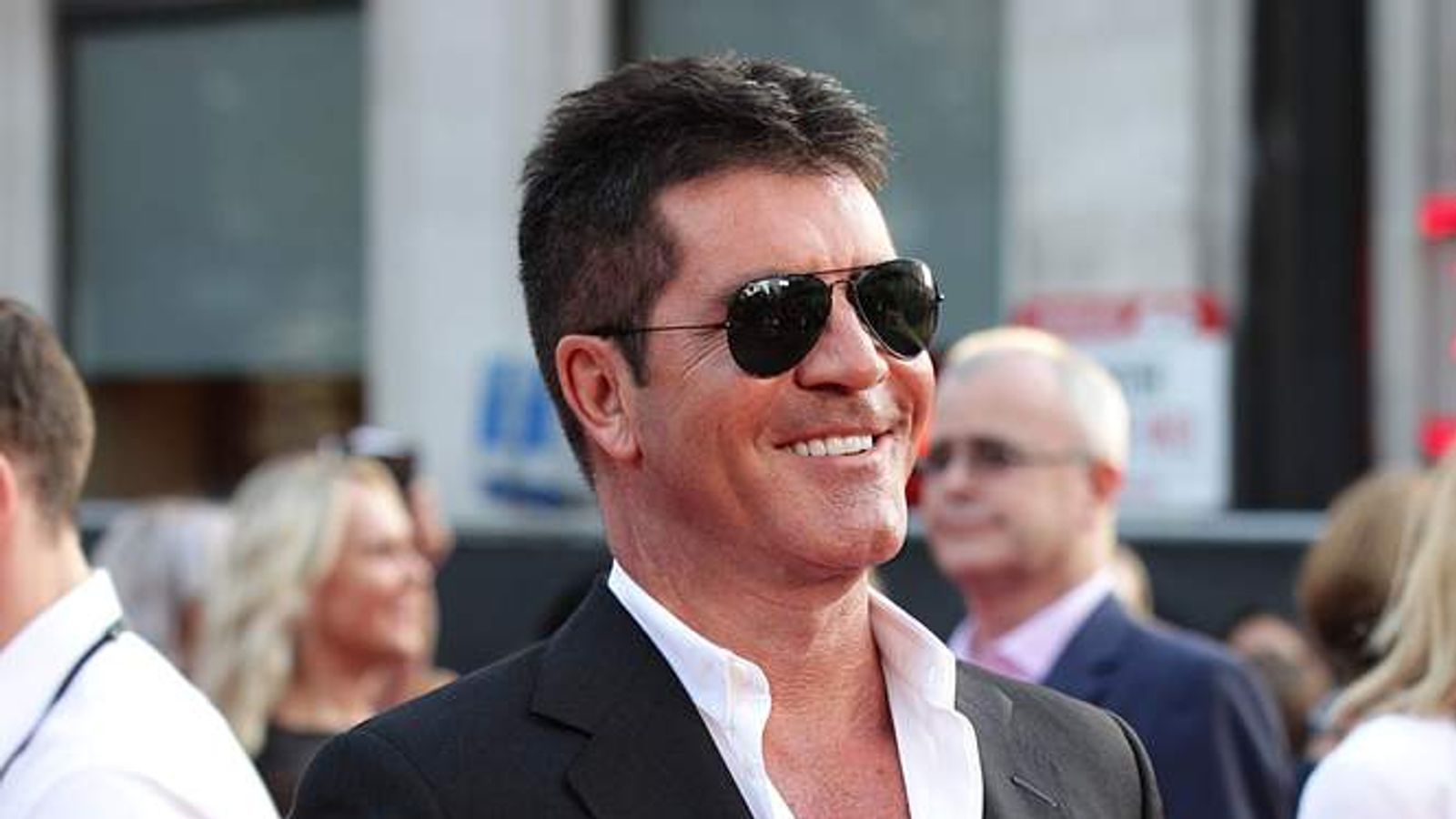 Simon Cowell Becomes Dad On Valentines Day Ents And Arts News Sky News 