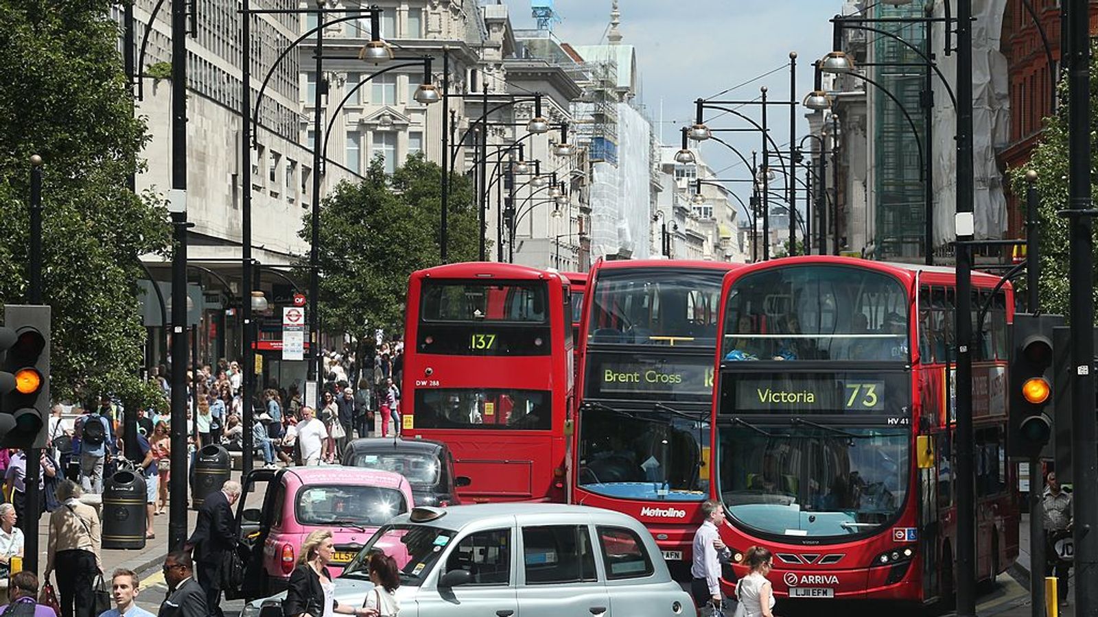 Oxford Street To Be Pedestrianised By 2020 Uk News Sky News