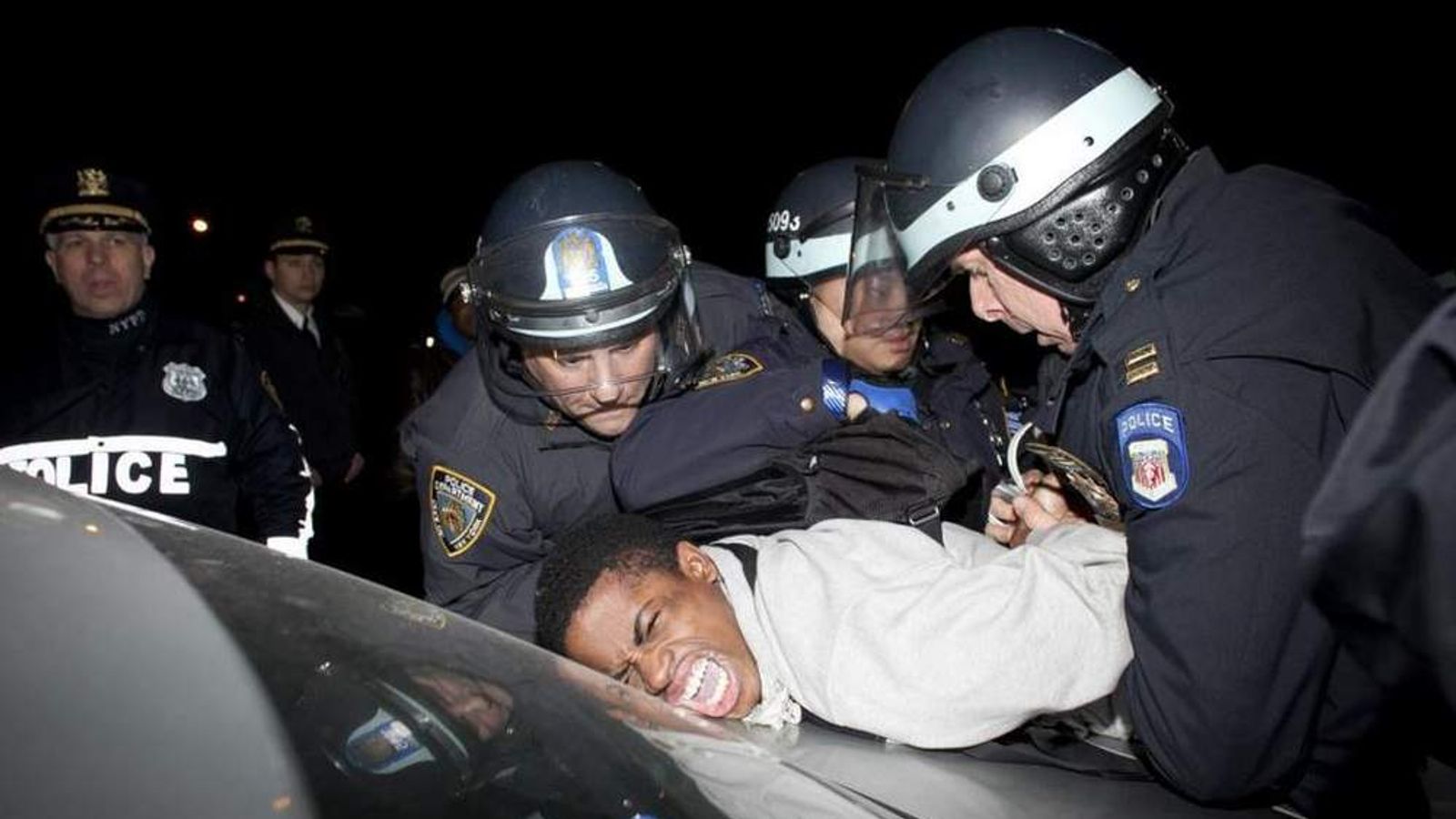 Right police. Arrest a Criminal. Руки на капот задержание. Police Arrest. Руки на капот полиция США.