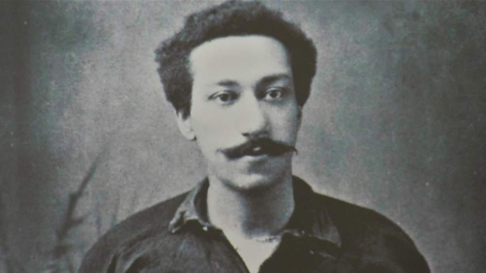 Arthur Wharton was the world's first black professional footballer ...