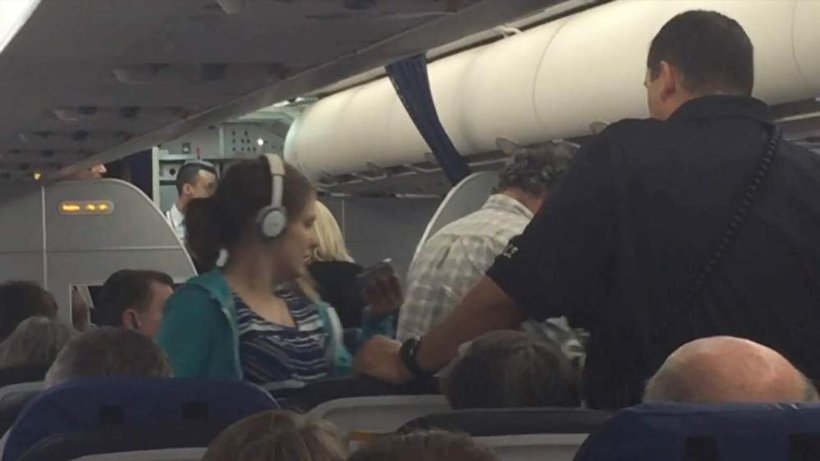 Family With Autistic Daughter Forced Off Plane US News Sky News