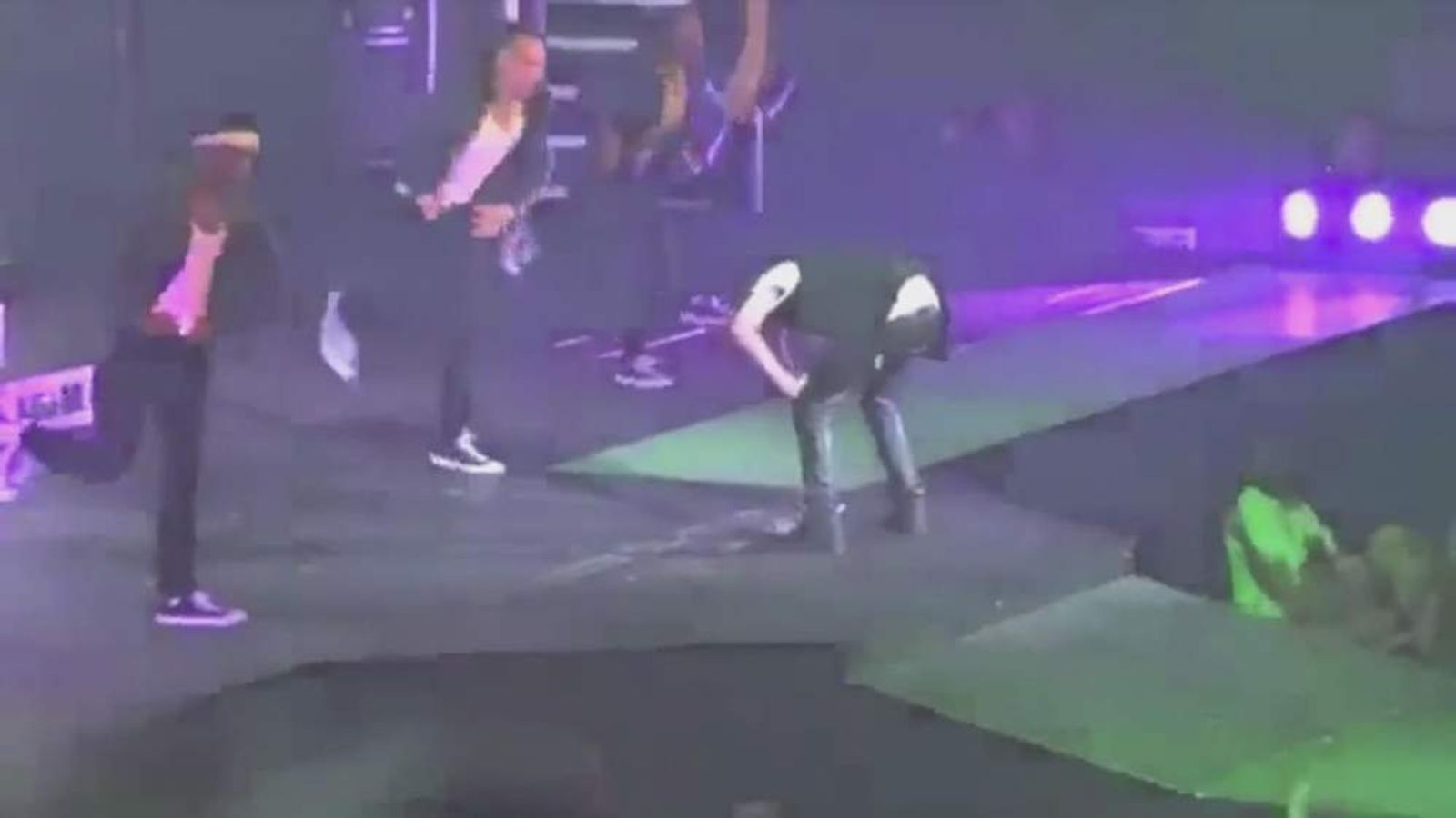 Bieber Fever Singer Throws Up On Stage Ents & Arts News Sky News