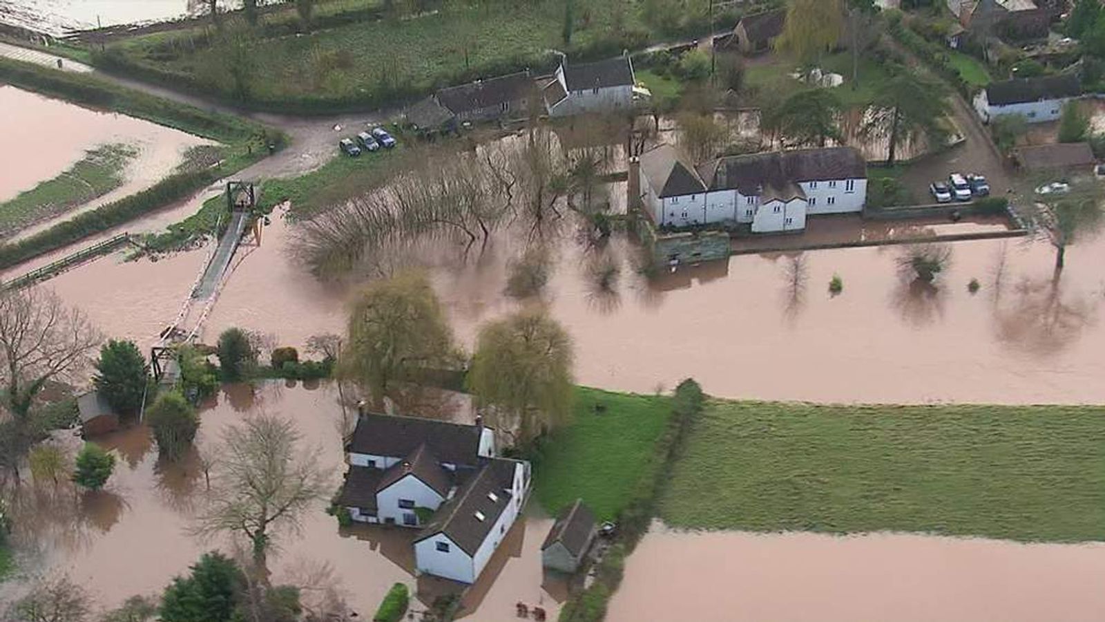 Flood Threat As Heavy Rain Hits South Coast | UK News | Sky News