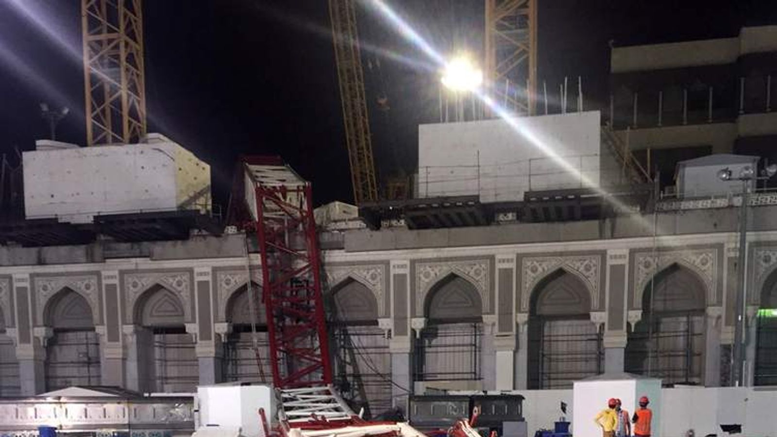 Crane Collapse Kills 107 At Grand Mosque In Mecca World News Sky News