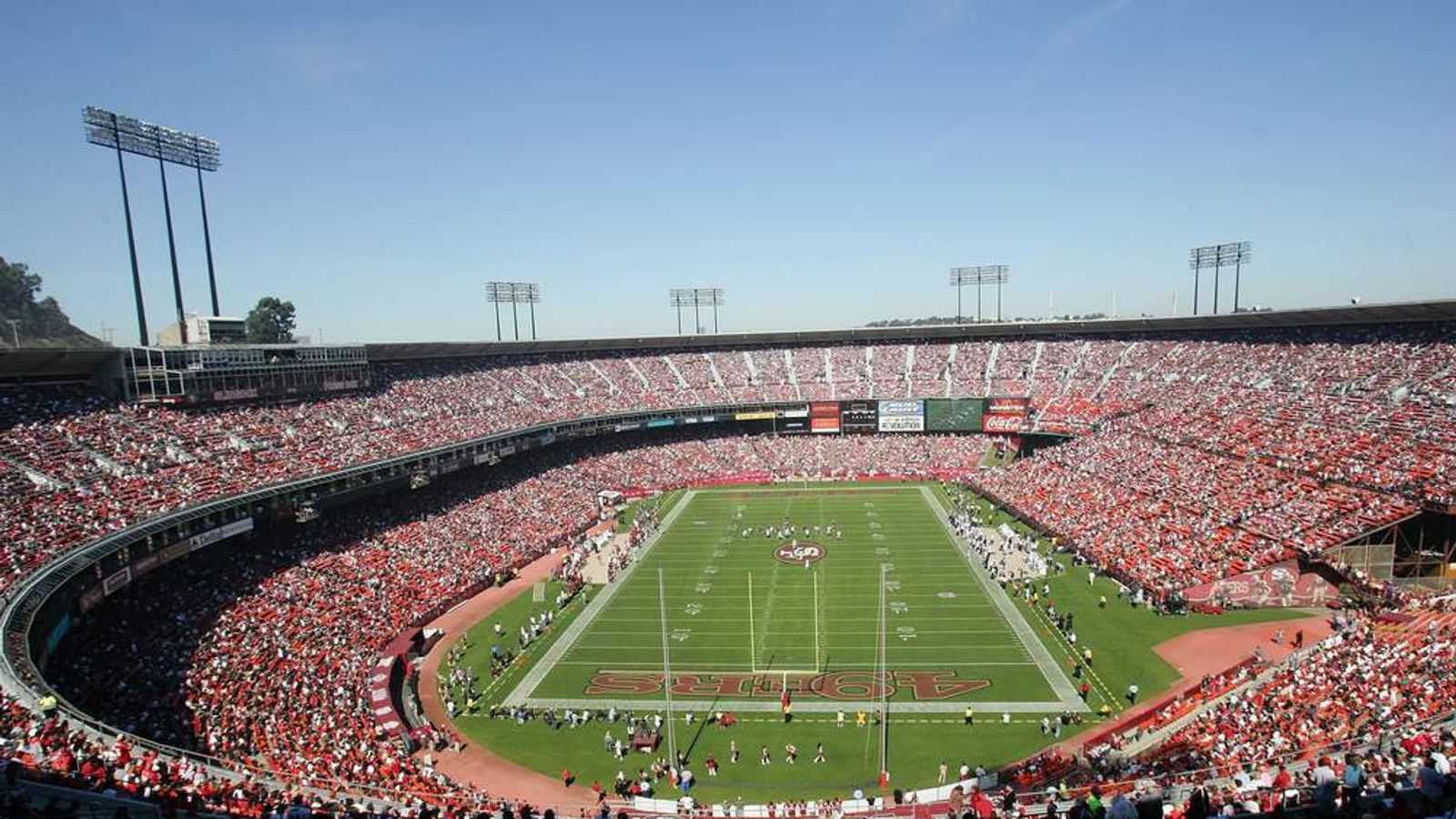 San Francisco 49ers: Man Dies In Fall At Game, US News
