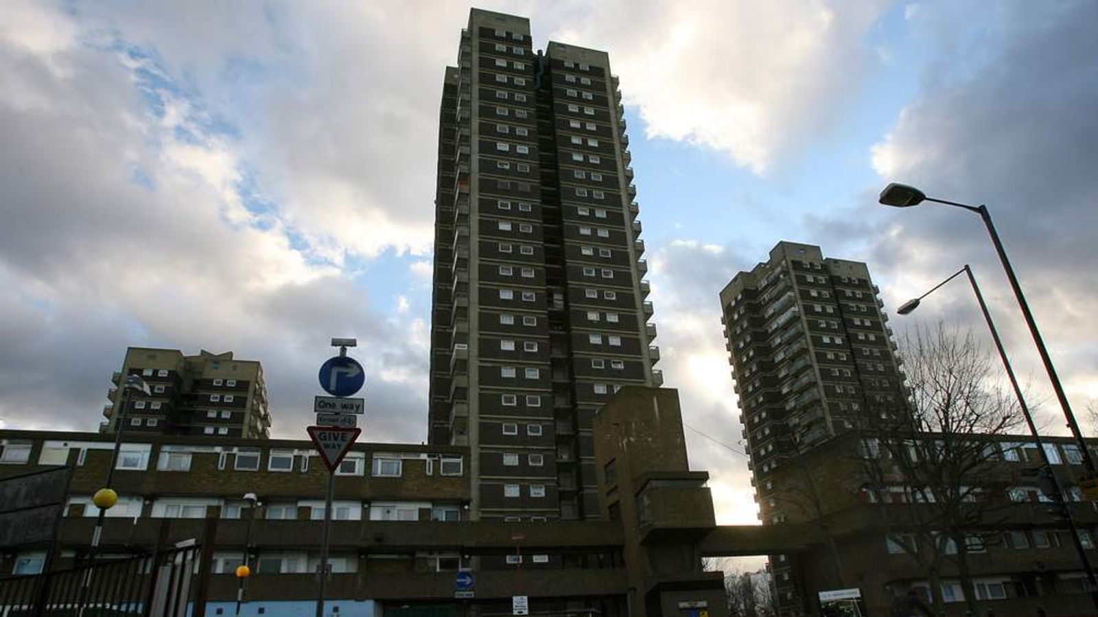 tower-hamlets-town-hall-bouygues-uk