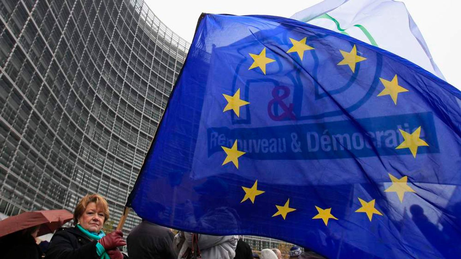 EU begint groot onderzoek naar vennootschapsbelasting naar België |  Zakennieuws