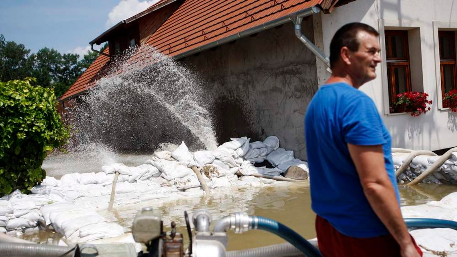 Floods: Record Danube River Level Expected | World News | Sky News