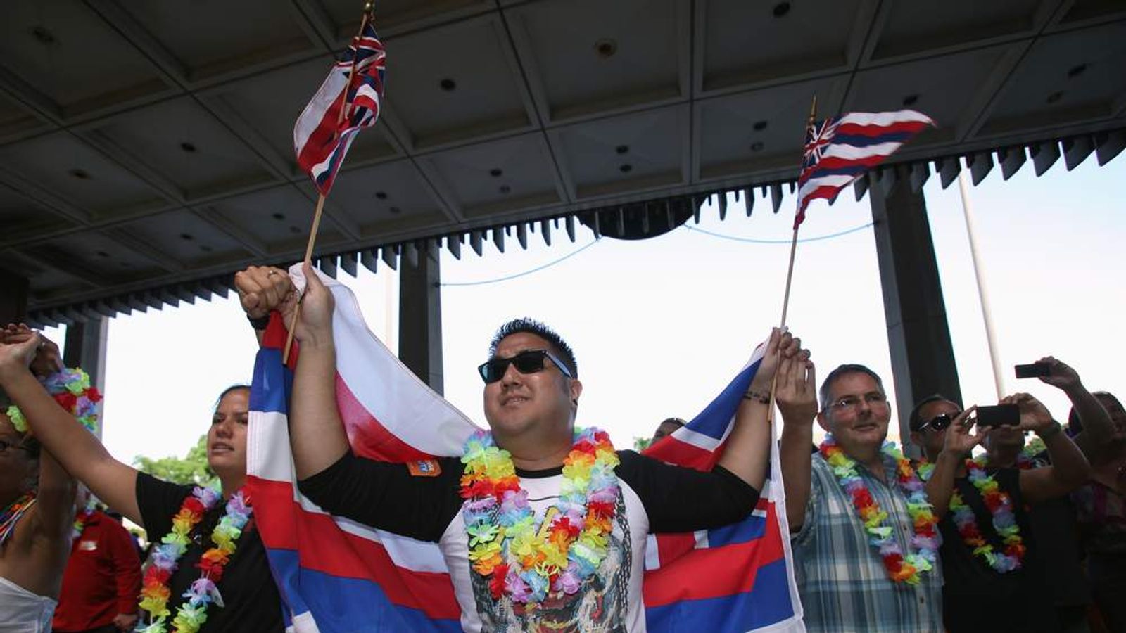 Hawaii Governor Signs Same-Sex Marriage Bill | US News | Sky News