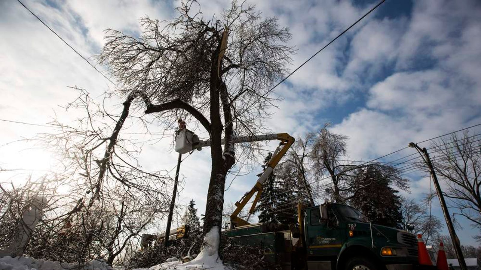 US Storm: Power Outages To Continue | World News | Sky News