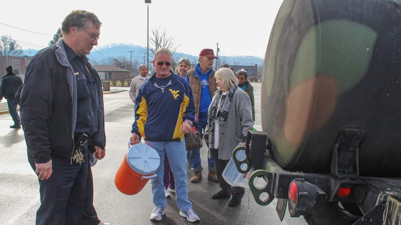West Virginia Water Ban Partially Lifted Us News Sky News