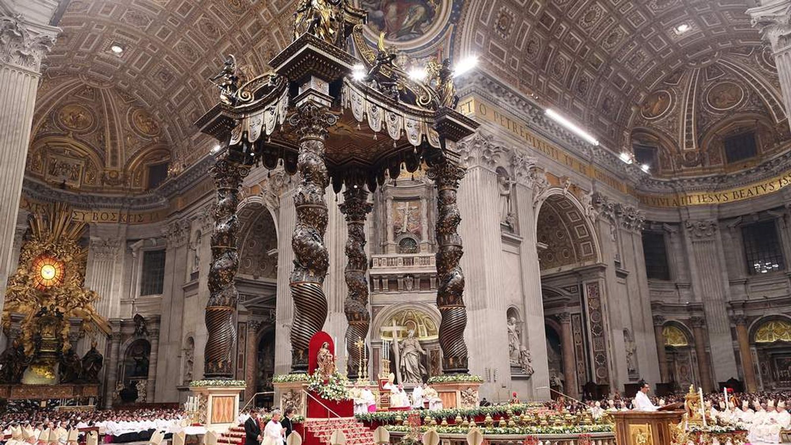Pope Benedict Celebrates Christmas Mass World News Sky News