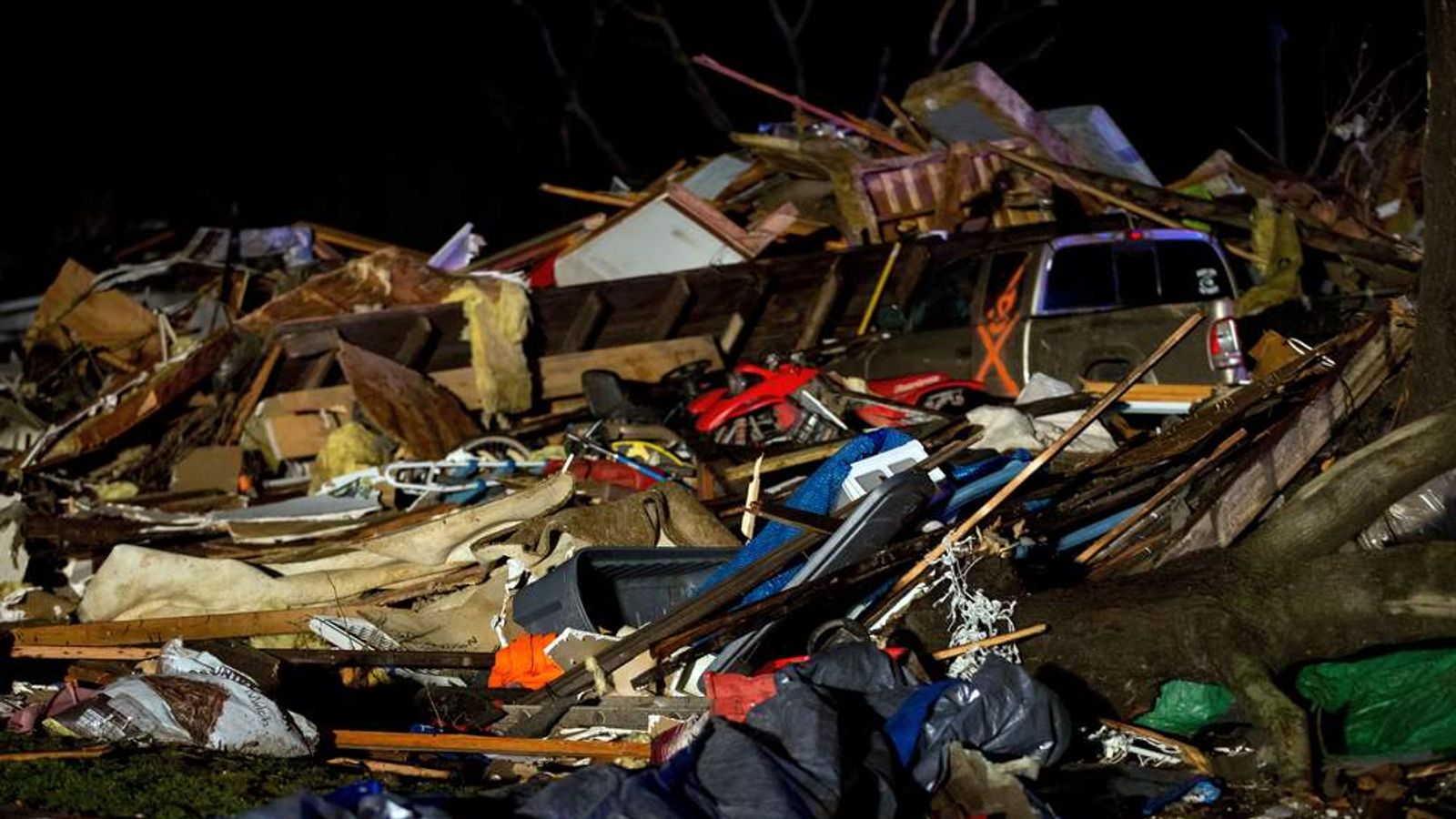 Deadly Tornado 'Destroys' Small Illinois Town | US News ...