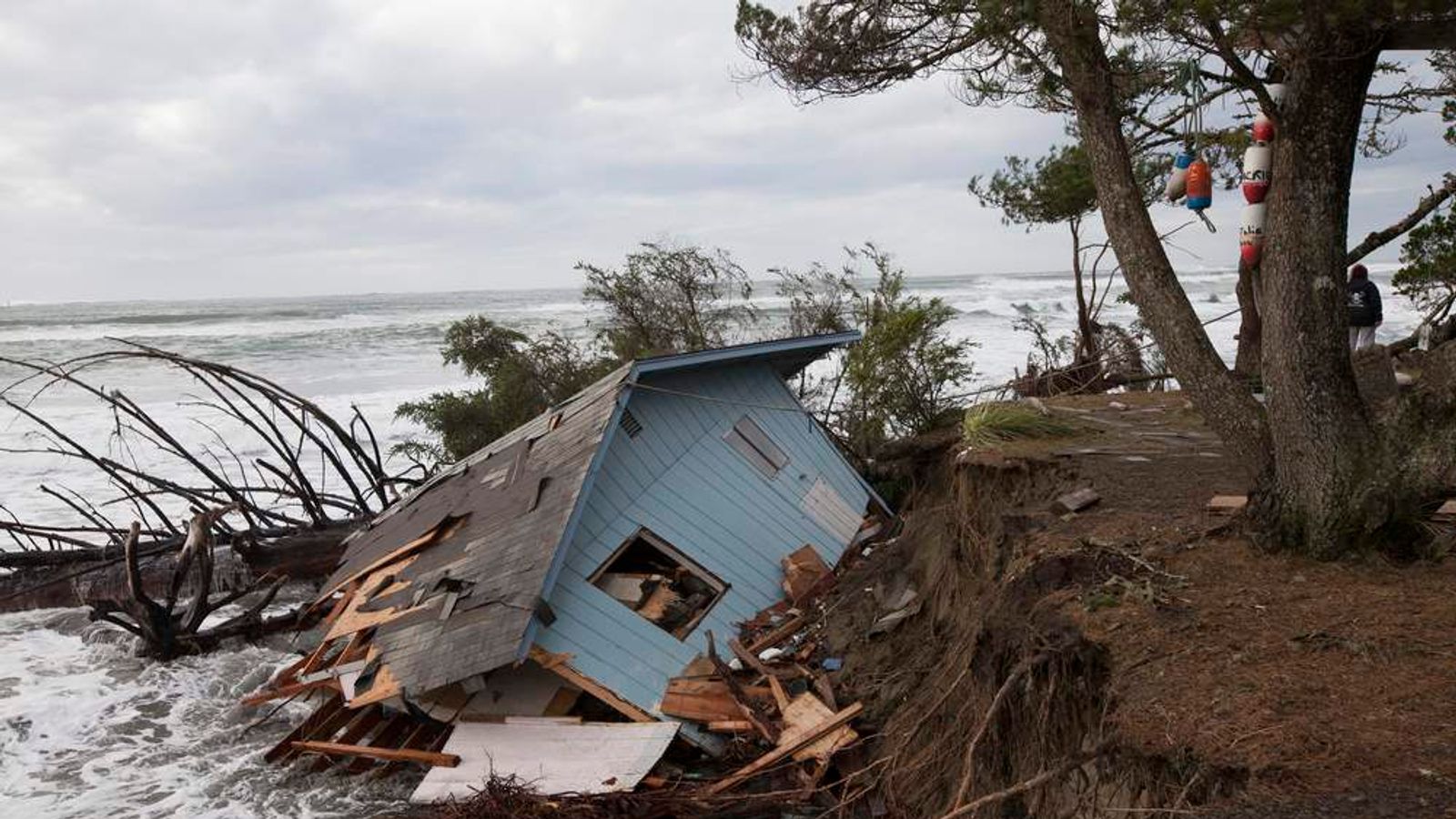 'Pineapple Express' Storm Hits US West Coast | Scoop News | Sky News