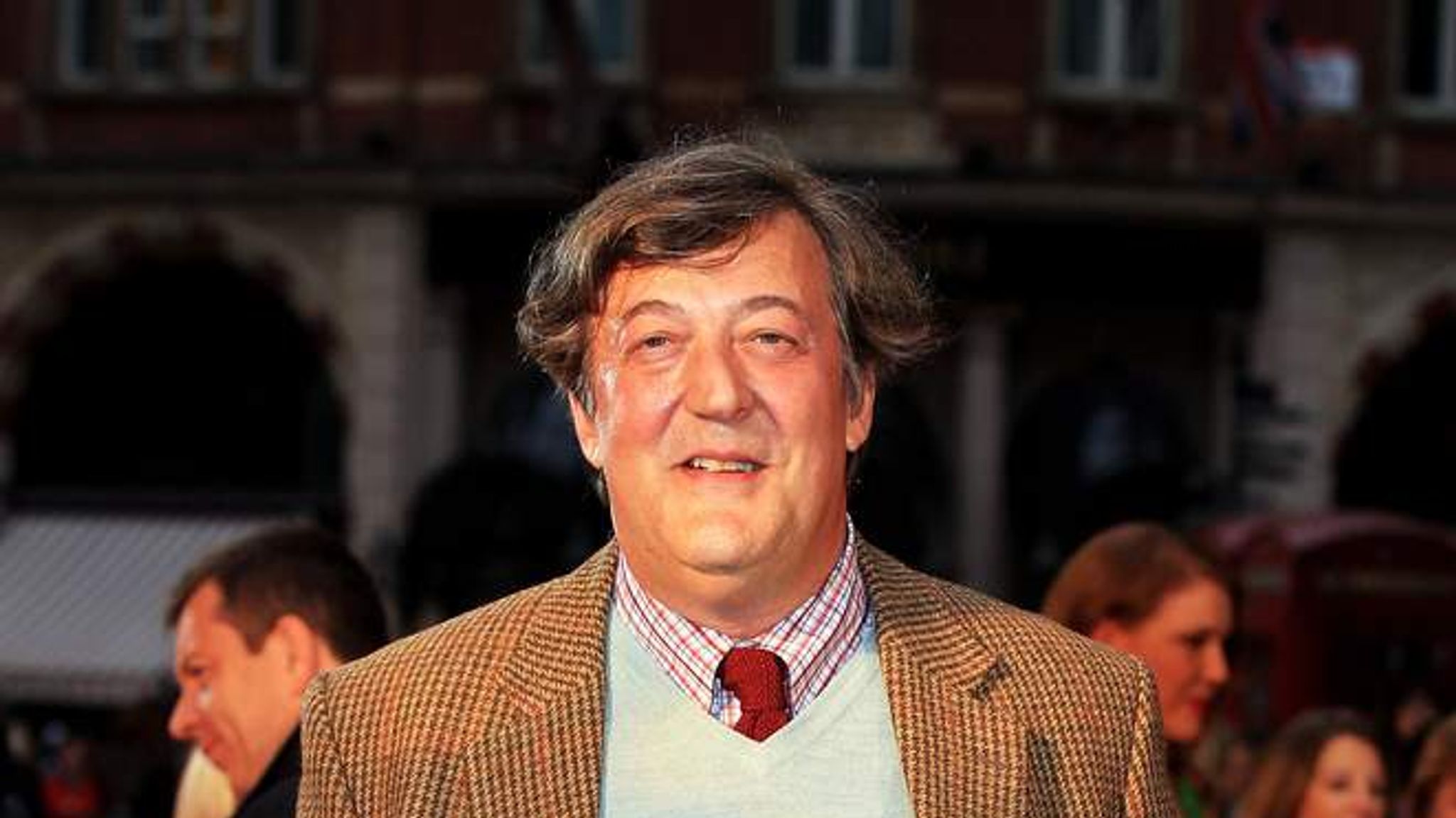 Stephen fry harry. Стивен Фрай 2020. Стивен Фрай 2021. Стивен Фрай в молодости. Стивен Фрай 1992.