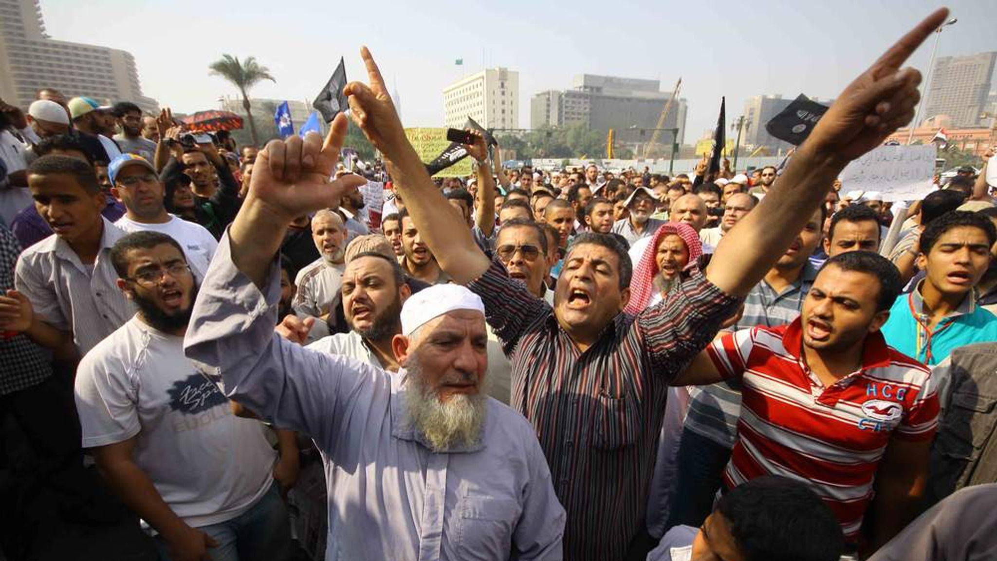 Мусульманский египет. Толпа мусульман. Египет мусульмане. Египет толпа.