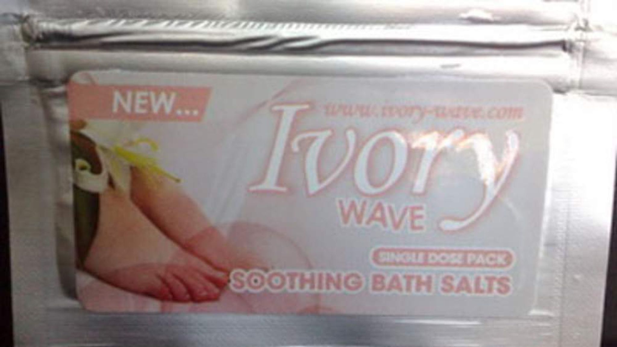 ivory wave bath salt