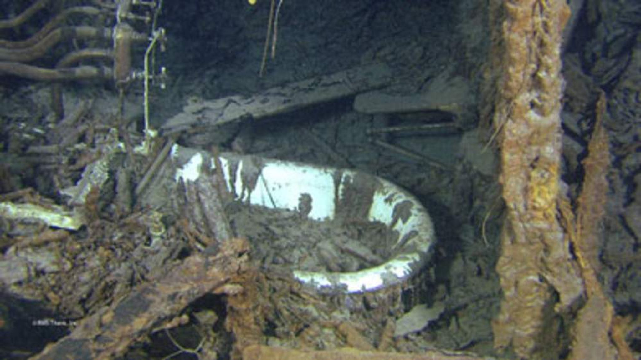 New Images Of Titanic Wreck Revealed In Court, World News