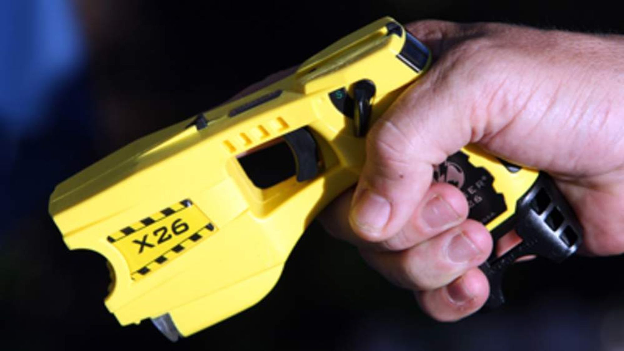 How A Taser Stun Gun Incapacitates Suspects | Scoop News | Sky News