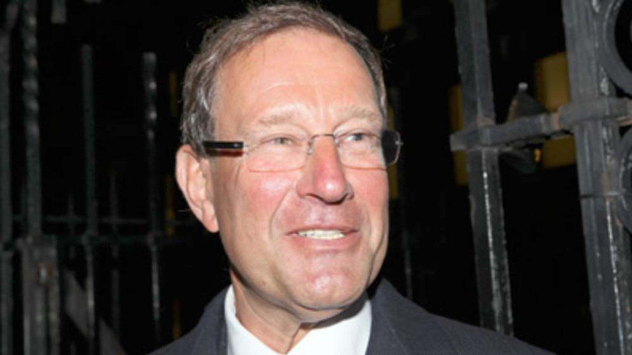 Tabloid Venture Courts Richard Desmond | Money News | Sky News