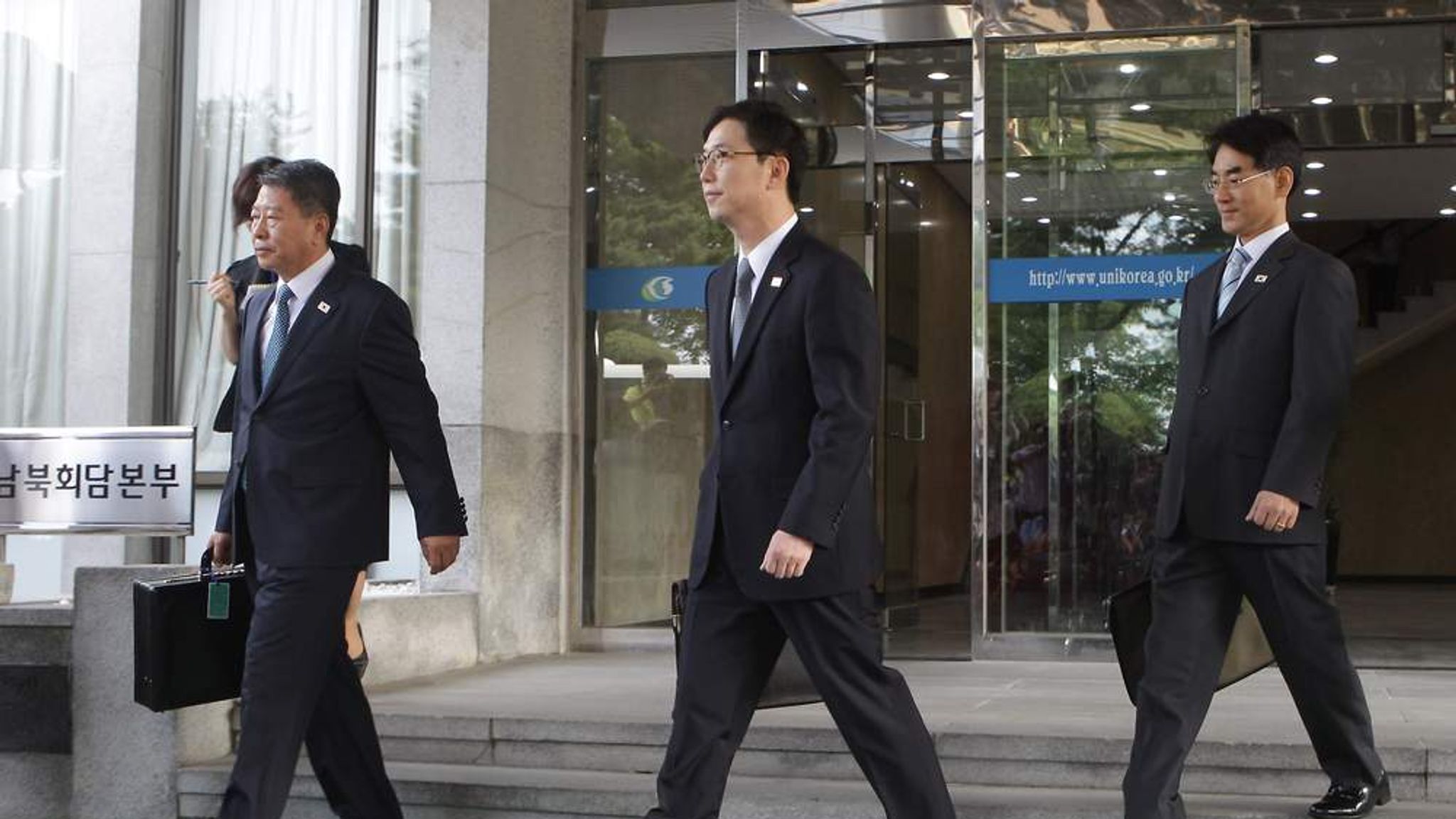 North And South Korea Sit Down For Talks | World News | Sky News