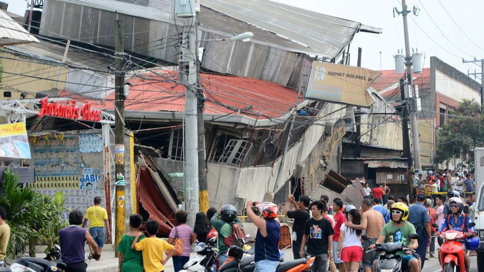 Philippines Earthquake At Least 93 Dead World News Sky News