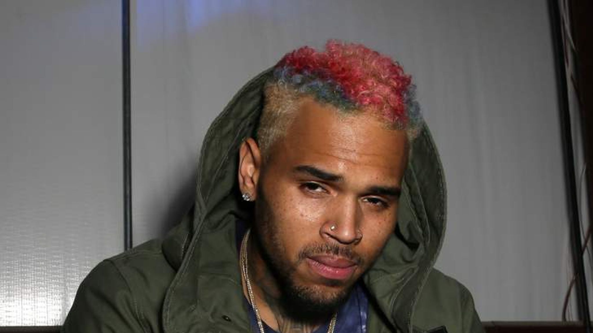 Chris brown перевод. Chris Brown 2021. Молодой Крис Браун.