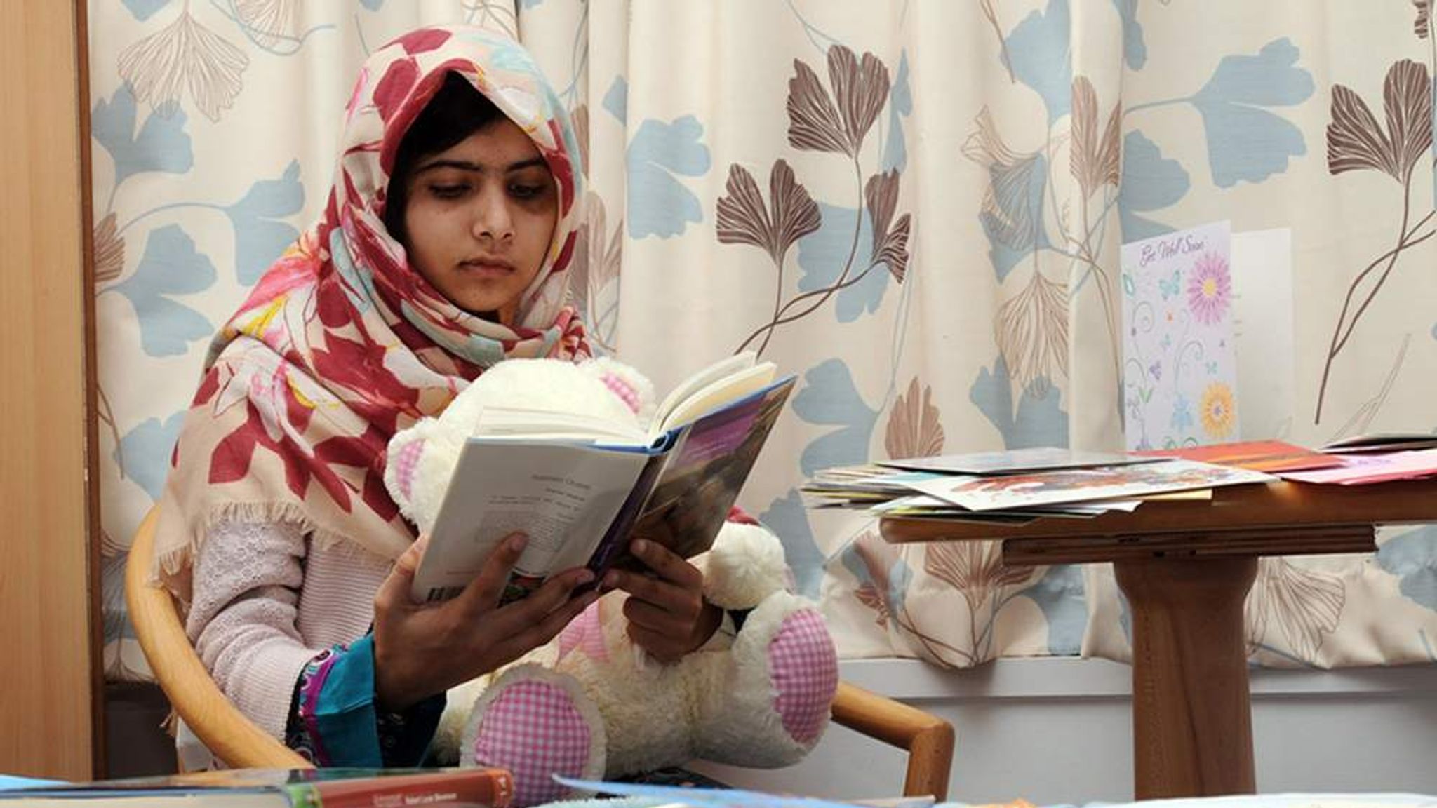 Malala Shot Teens Surgery Successful Uk News Sky News 9199