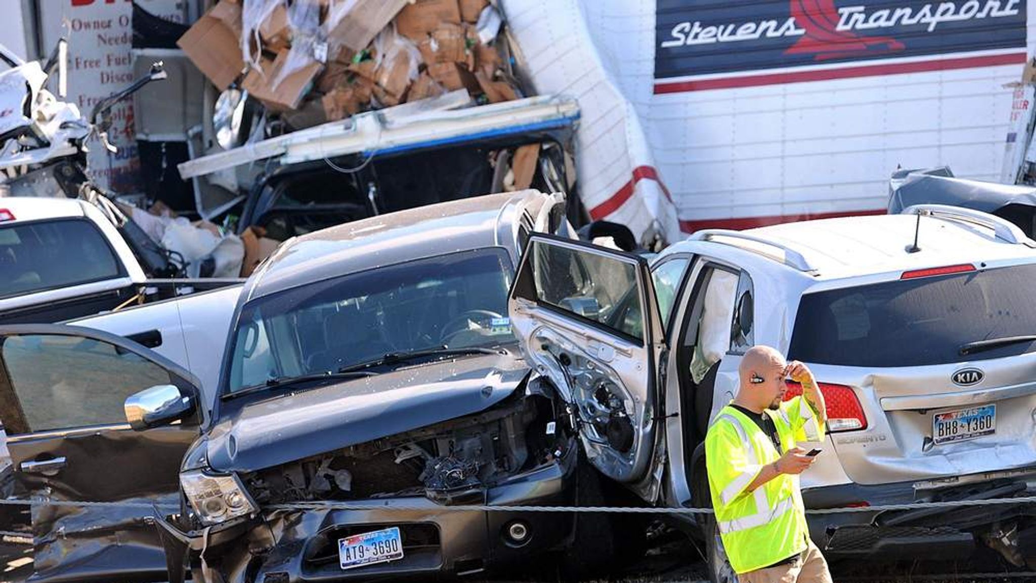 Авария в сша. Авария 22 ноября 2012 год Техас 140 машин.