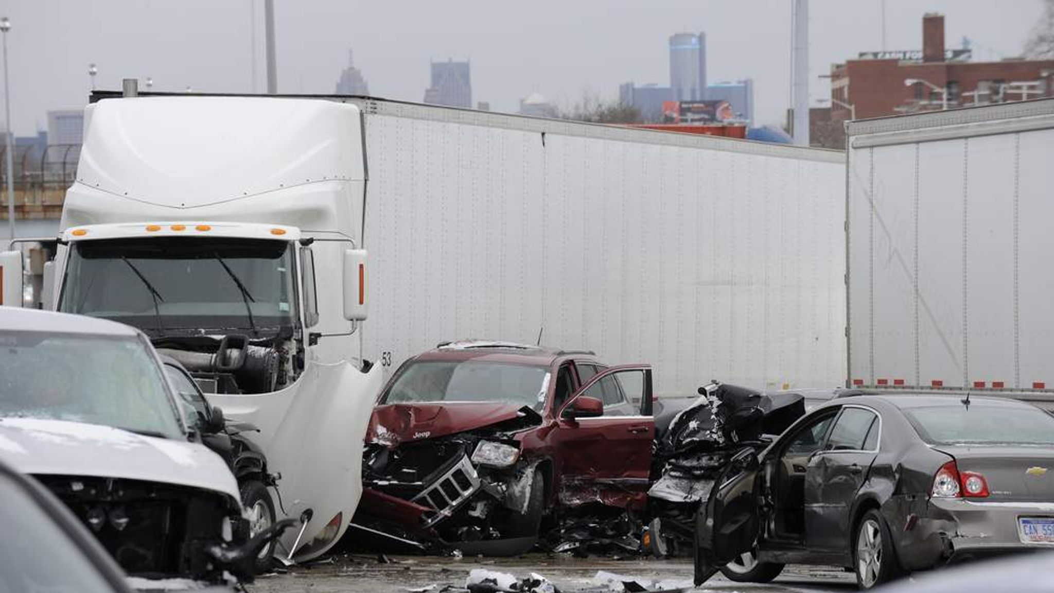 Motorway Crash In Detroit Kills Two Children | US News | Sky News 