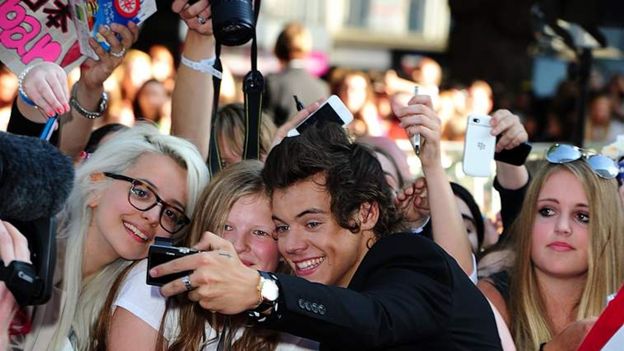 One Direction Fans Go Wild For Film Premiere | Ents & Arts News | Sky News