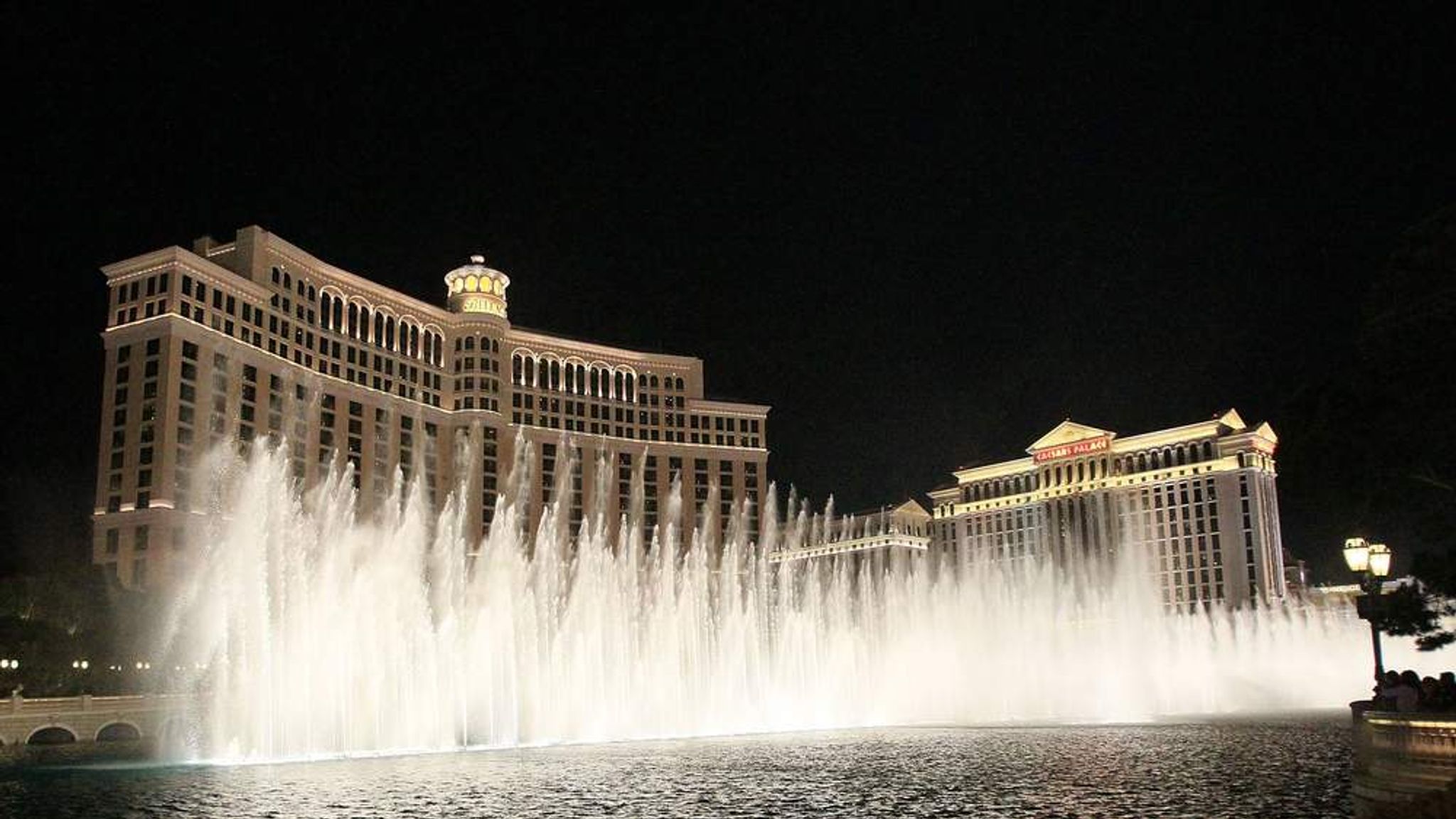 Blackjack Worker At Bellagio Casino Injured US News Sky News