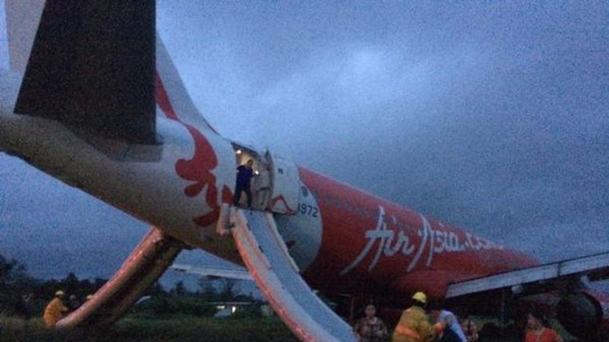 AirAsia Plane Overshoots Runway In Philippines | World News | Sky News