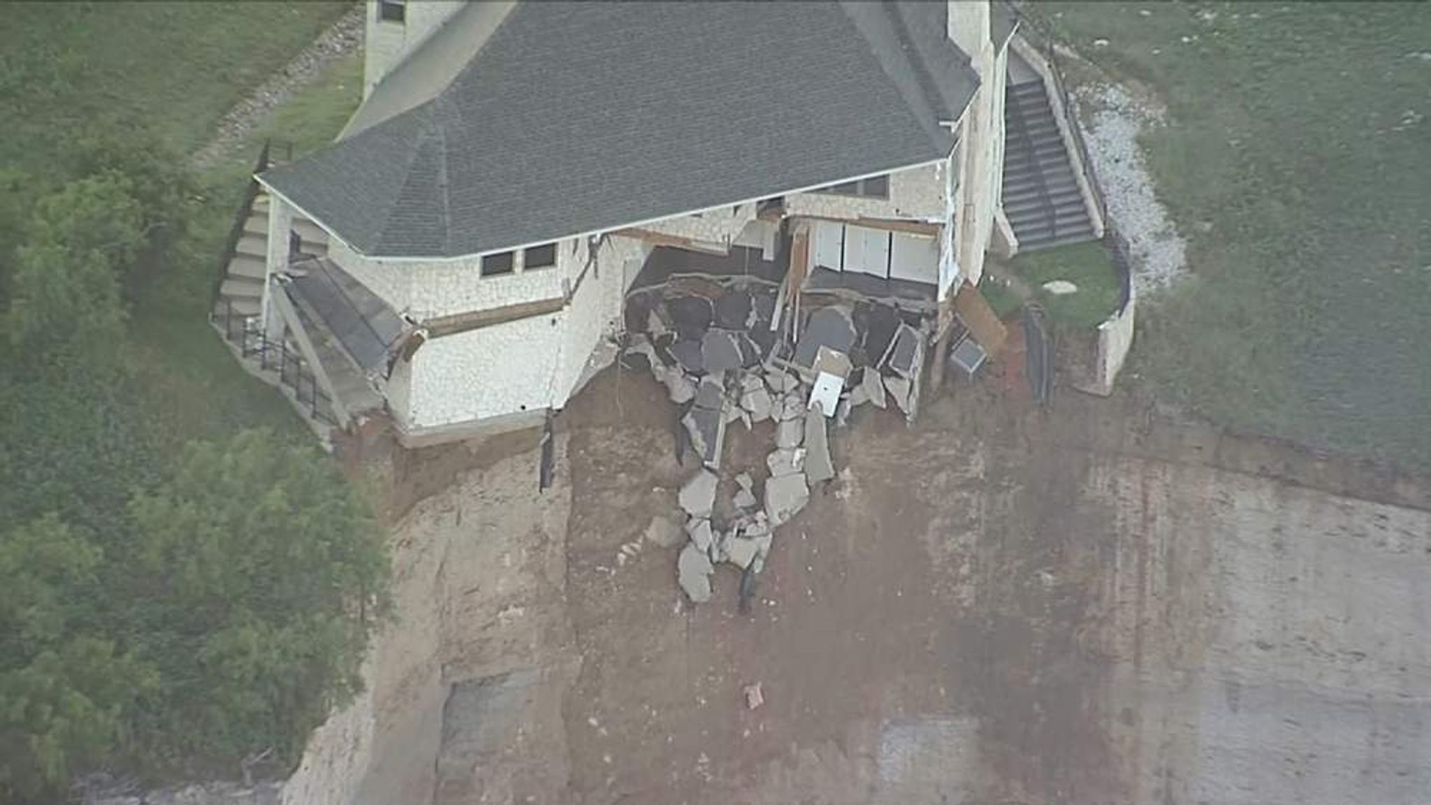 Luxury Texas Home Teetering On Cliff Edge US News Sky News