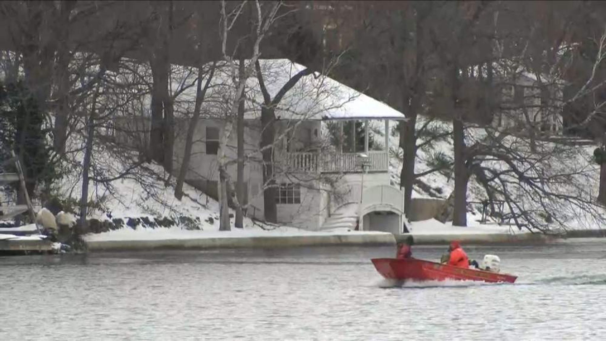 One Missing After Canoe Overturns On Lake US News Sky News