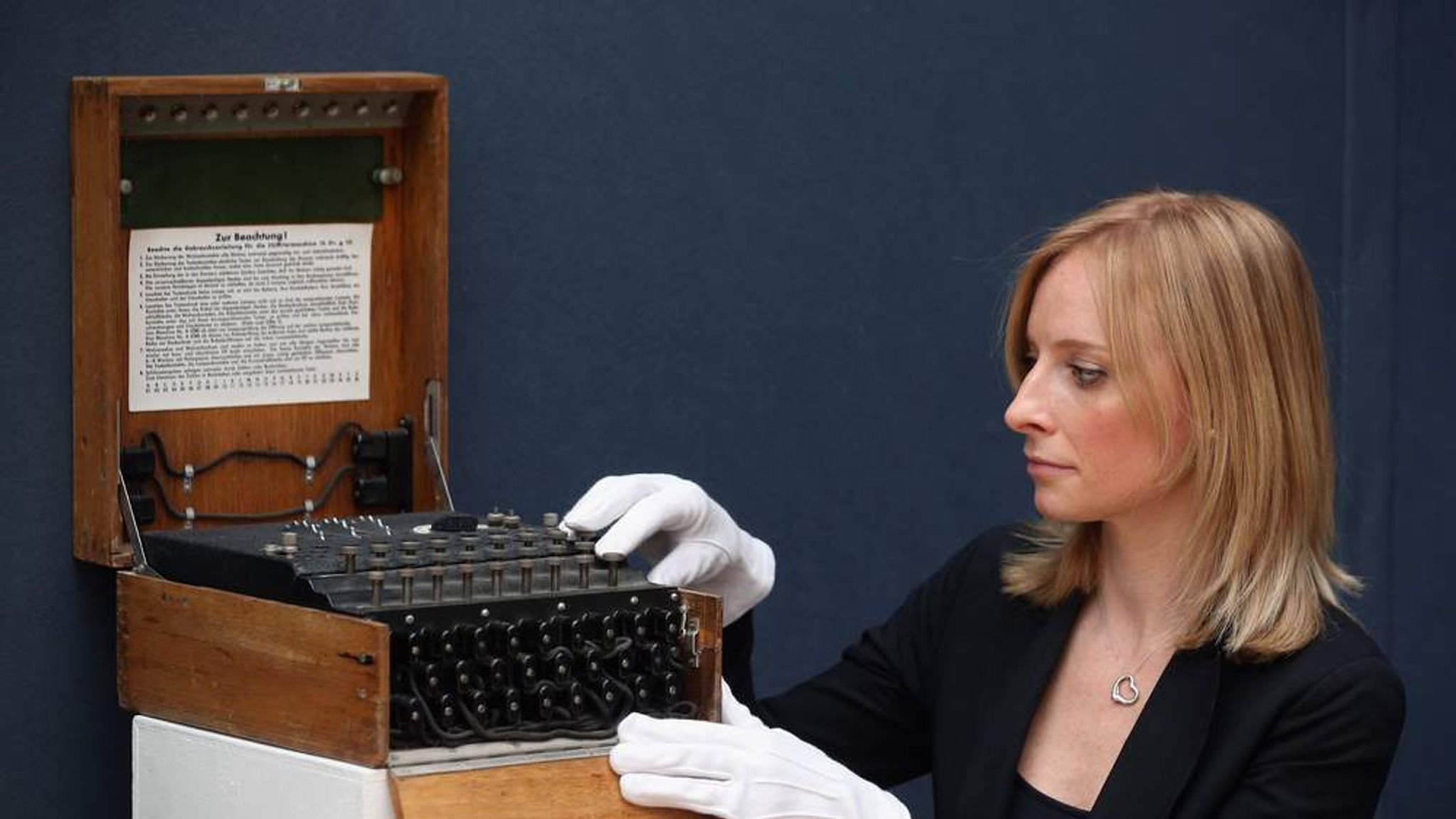 М-207 шифровальная аппаратура. Эмиль леон пост. Операция энигма. Кристофер машина тьюринга. Шифровальная машина энигма м4.