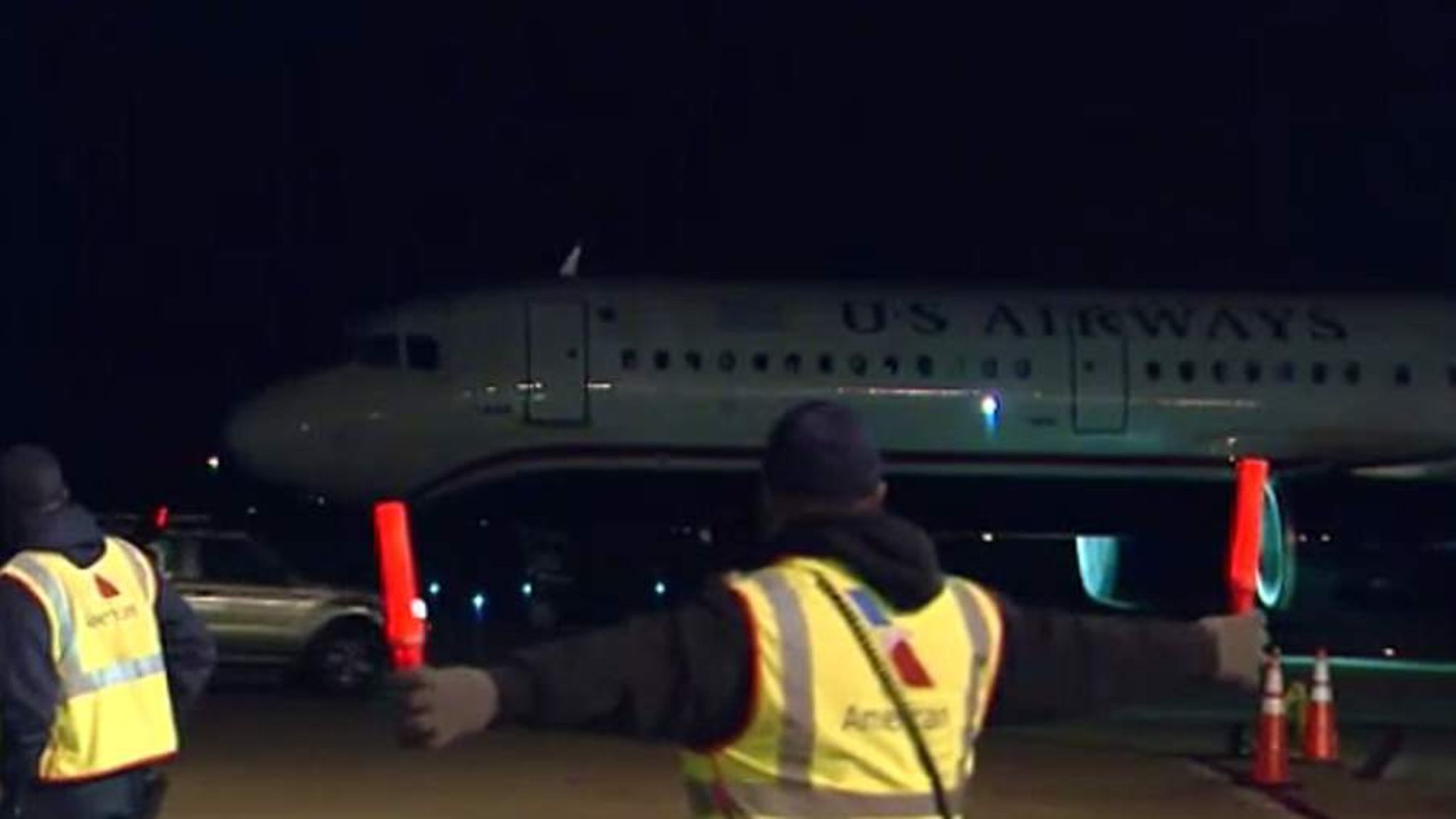 Final US Airways Flight Completes Journey | US News | Sky News