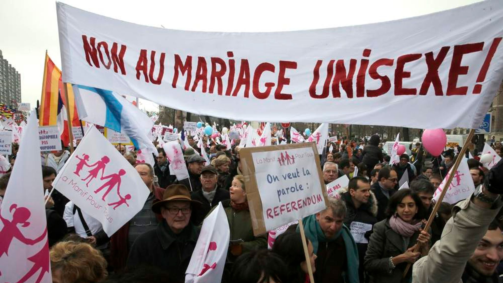 Thousands March In Paris Against Gay Marriage World News Sky News 0871