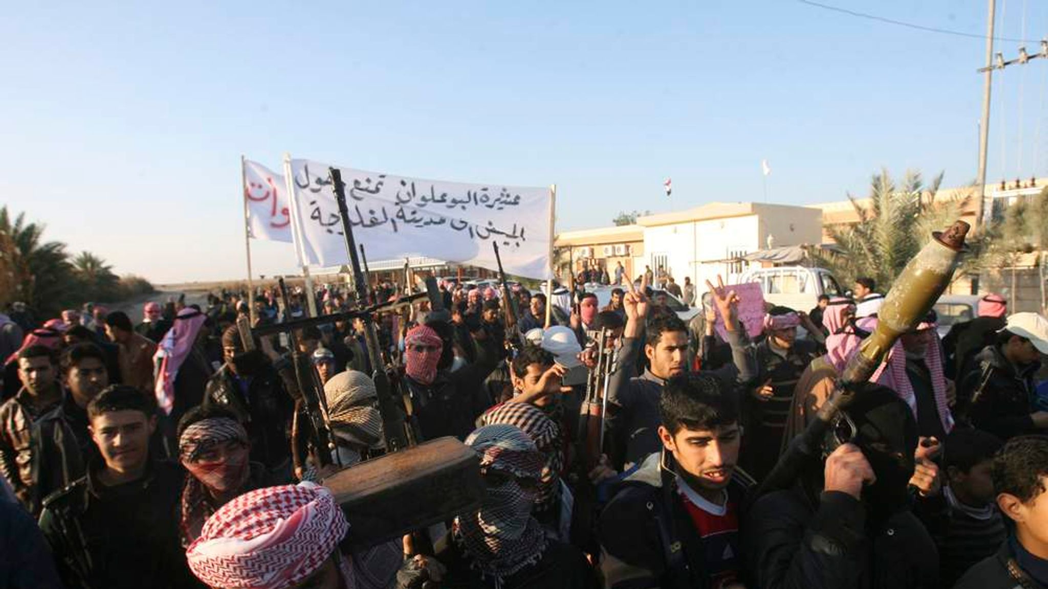 Iraq: Thousands Flee Embattled Fallujah | World News | Sky News