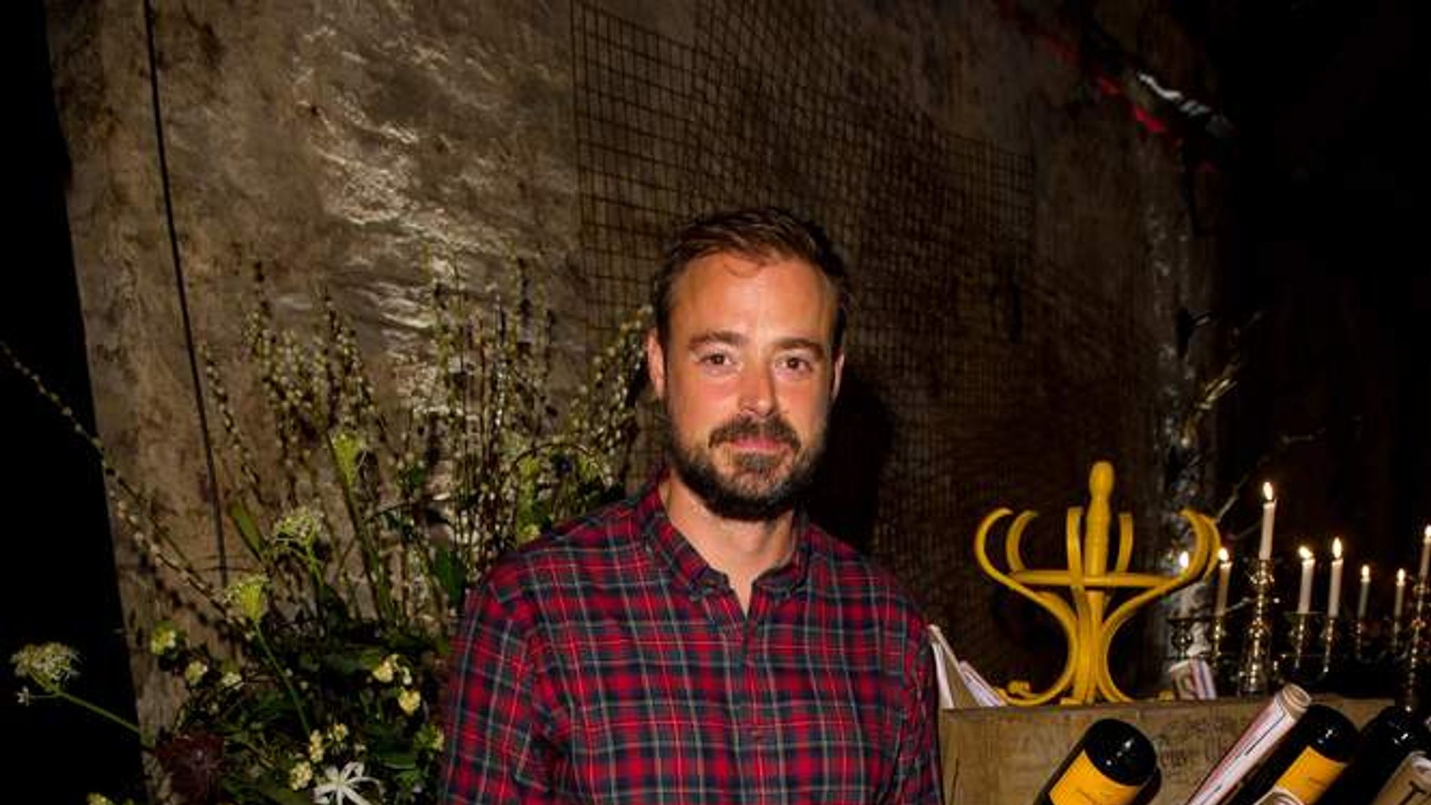 Jamie theakston gets phone hacking damages uk news sky news