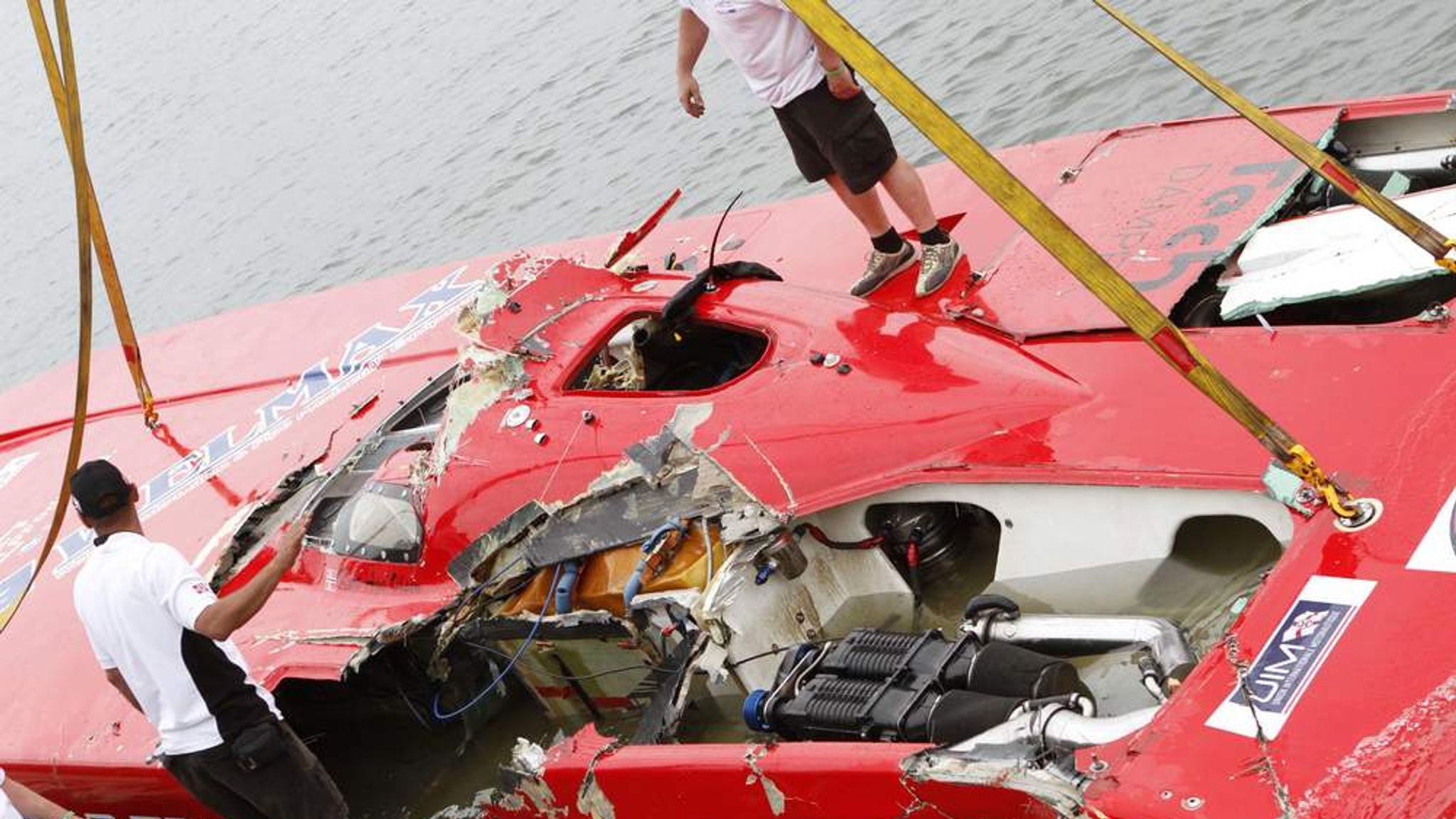 powerboat racer dies