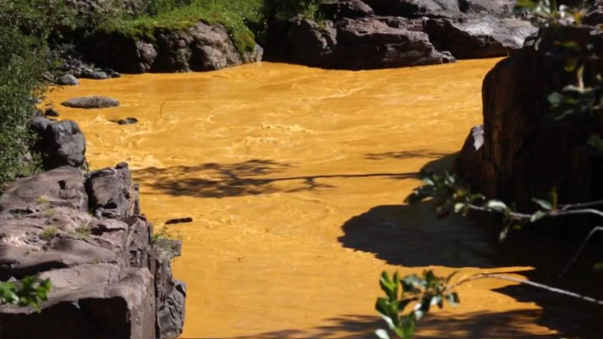 Желтая река смерти