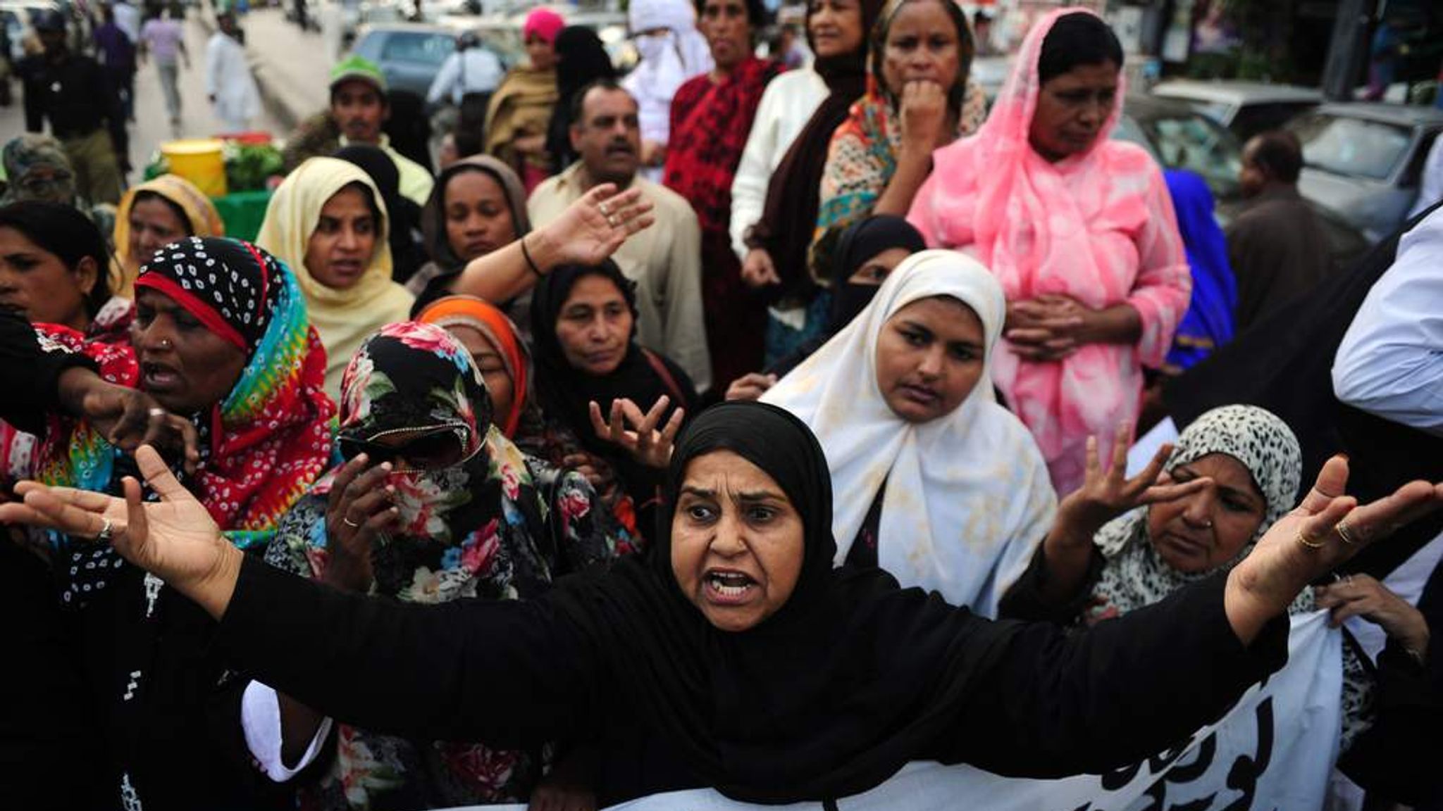 Pakistan: Polio Attacks Leave Nine Dead | World News | Sky News