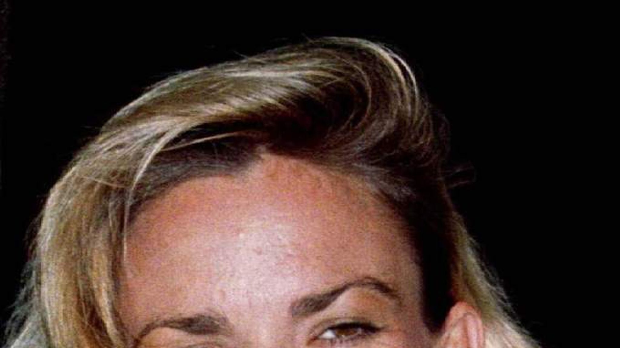 Браун симпсон. Николь симпсон. Nicole Brown Simpson. Шулера 1998 Николь Браун.