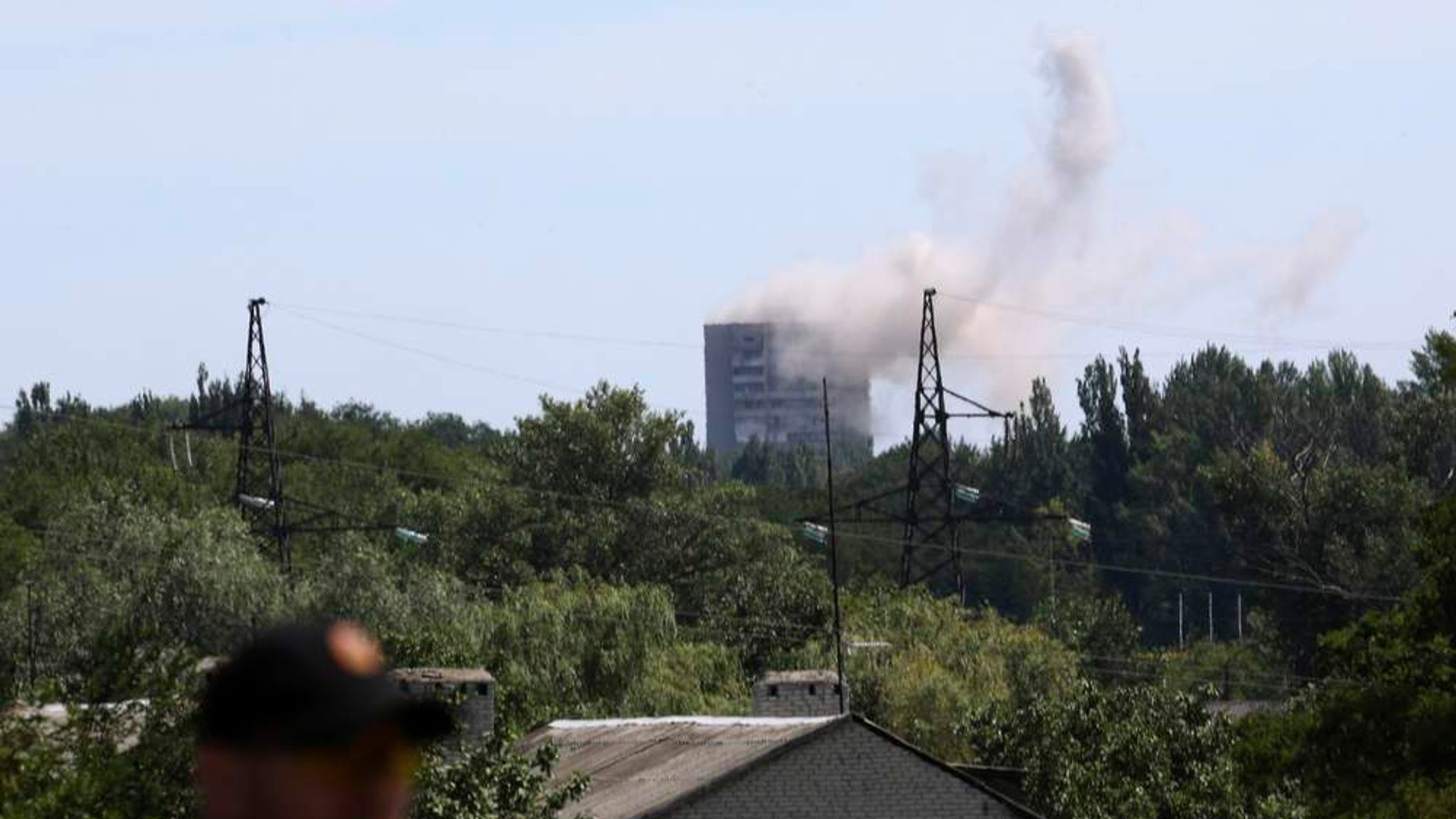 Над частью. Шахтерск Украина Донецкая область в войну. Газета шахтёрск Донецк обл Украина.