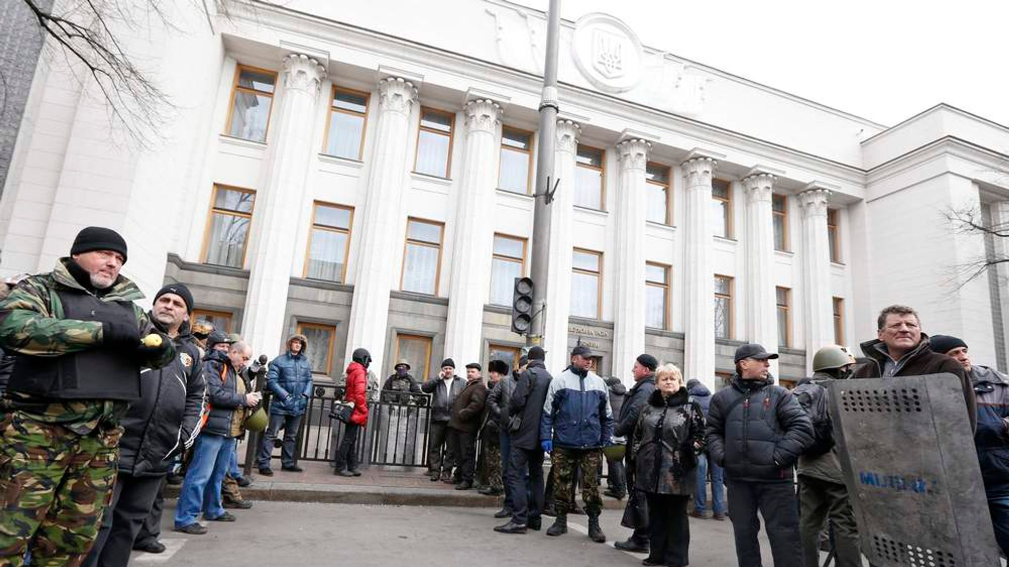 Убили верховной рады украины. Верховная рада. Верховна рада 22.02.2014. СБУ Киев. Охрана резиденции.