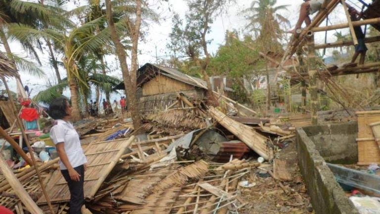 Typhoon Haiyan: Flow Of Foreign Aid Quickens | World News | Sky News