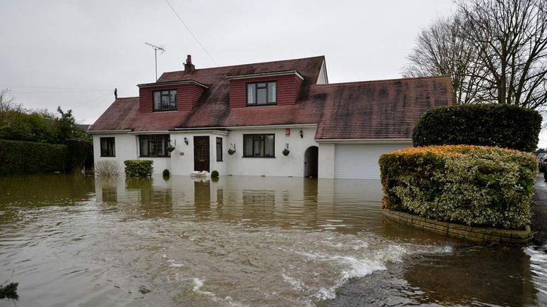 River Thames Floods Homes In 'Major Incident' | UK News | Sky News