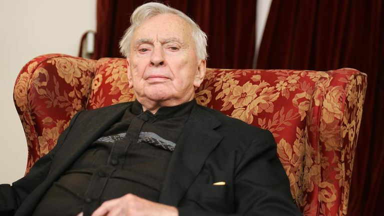 US Author Gore Vidal Dies Aged 86 | World News | Sky News